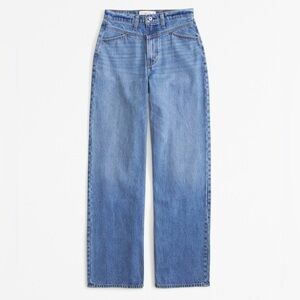 A& F Curve Love Ultra High Rise 90s Straight Jean - Front Yoke